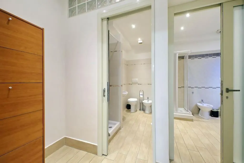 Vatican Flat Spacious Cozy With Court 로마 아파트