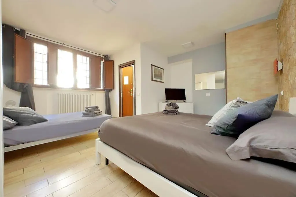 Vatican Flat Spacious Cozy With Court 로마 이탈리아